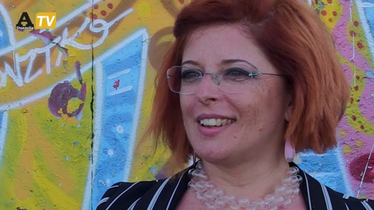 Da-Giulietto-Chiesa-a-Julian-Assange_margherita-furlan