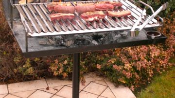 barbecue-a-legna-con-griglia-in-acciaio-inox-304