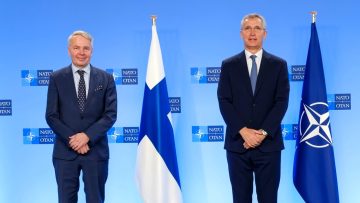finlandia-nato-stoltenberg-haavisto-2