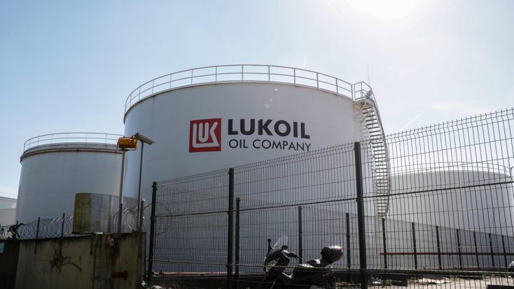 lukoil priolo petrolio russia