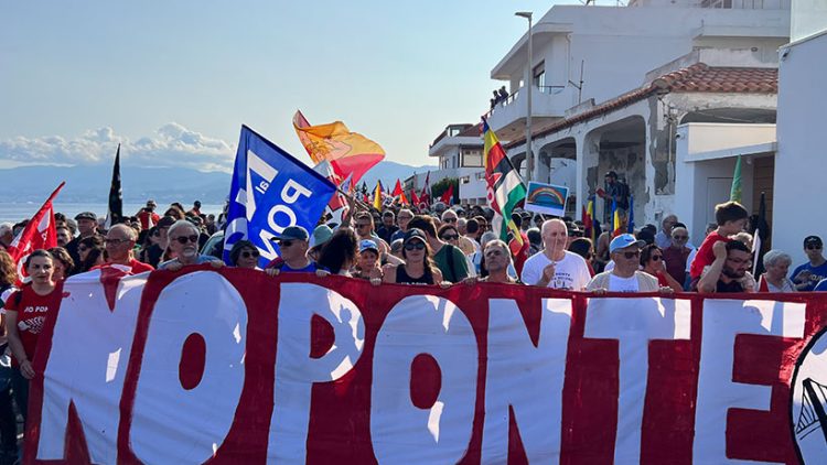 corteo-no-ponte-acfb