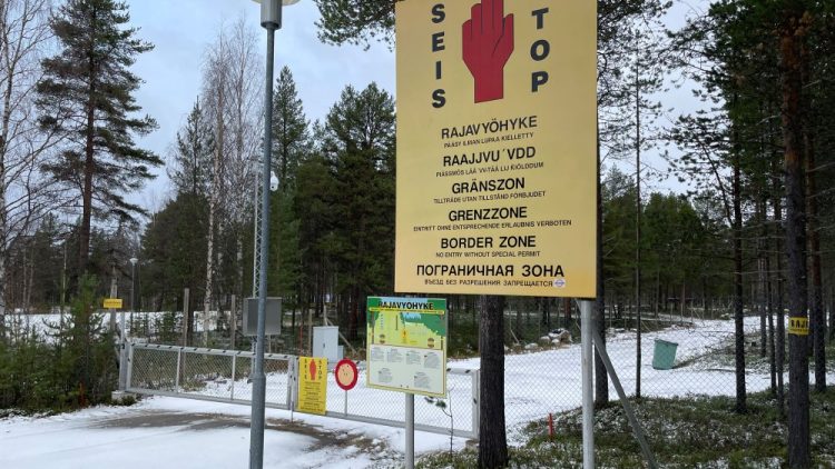 Truppe polacche al confine russo-finlandese