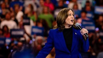 USA, Kamala Harris accetta la nomina